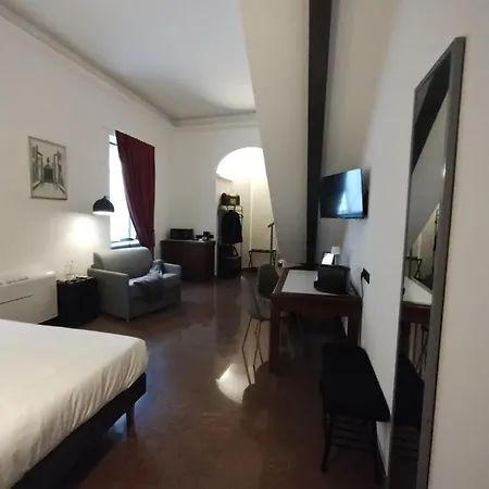 Pensión Palazzo Cusani Charming