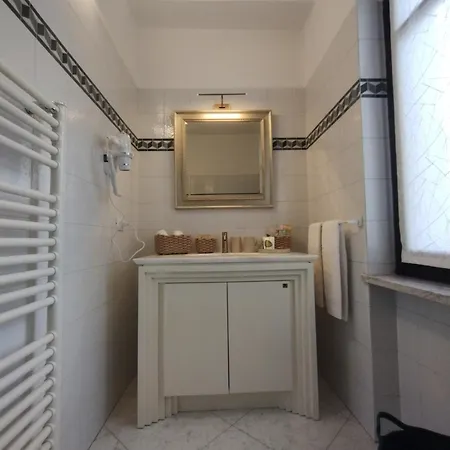 Casa de hóspedes Palazzo Cusani Charming 4*