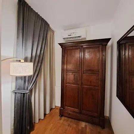 Palazzo Cusani Charming 4*