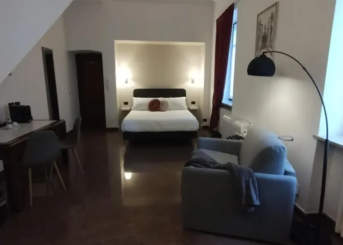 Pensión Palazzo Cusani Charming Vercelli