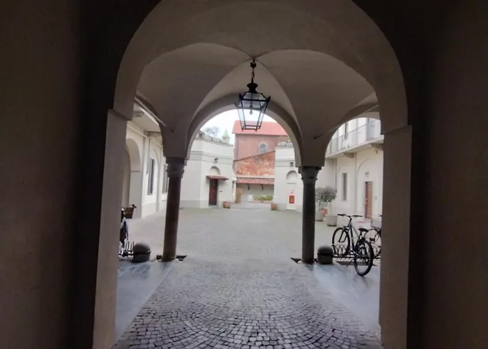 Palazzo Cusani Charming 4*