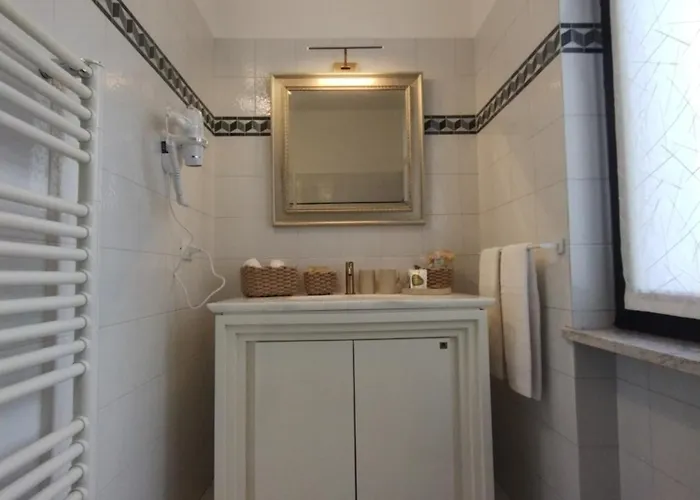 Pensión Palazzo Cusani Charming 4*